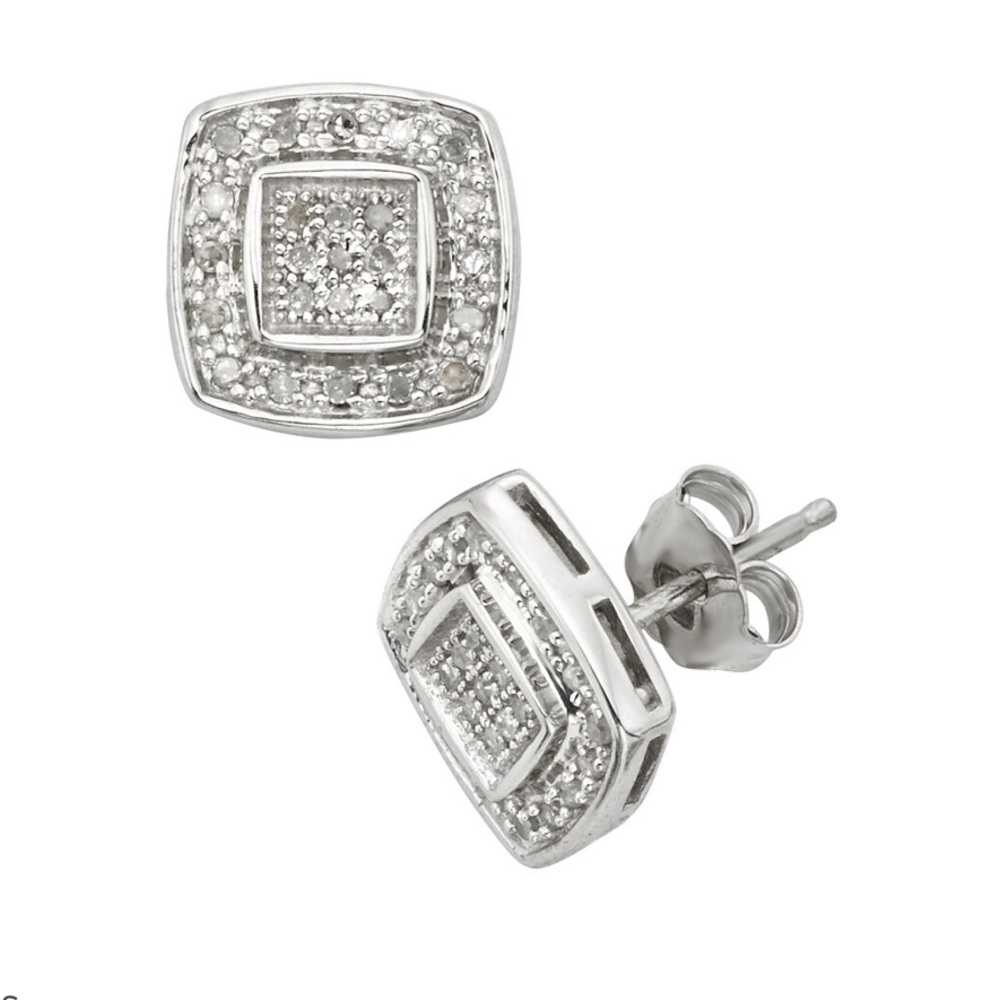 Sterling Silver 1/4 Ct TW excellent Diamond Studs